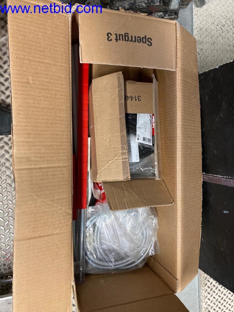 Maszyny budowlane, pojazdy, sprzęt biurowy, kontenery biurowe-9