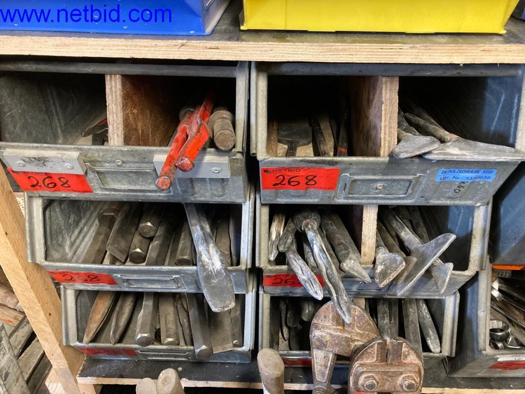 Stavební stroje, vozidla, kancelářské vybavení, kancelářské kontejnery-2