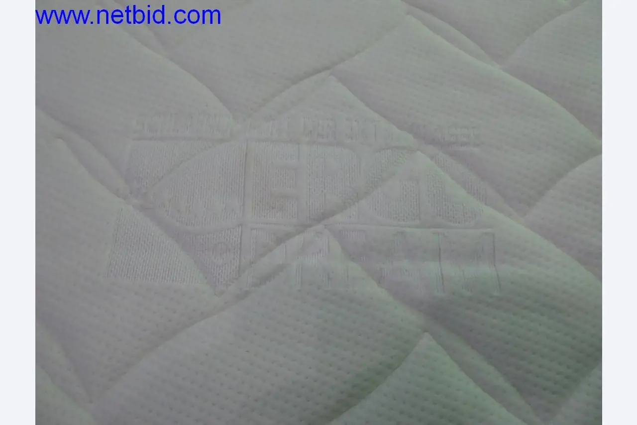 Maszyny budowlane, pojazdy, sprzęt biurowy, kontenery biurowe-2