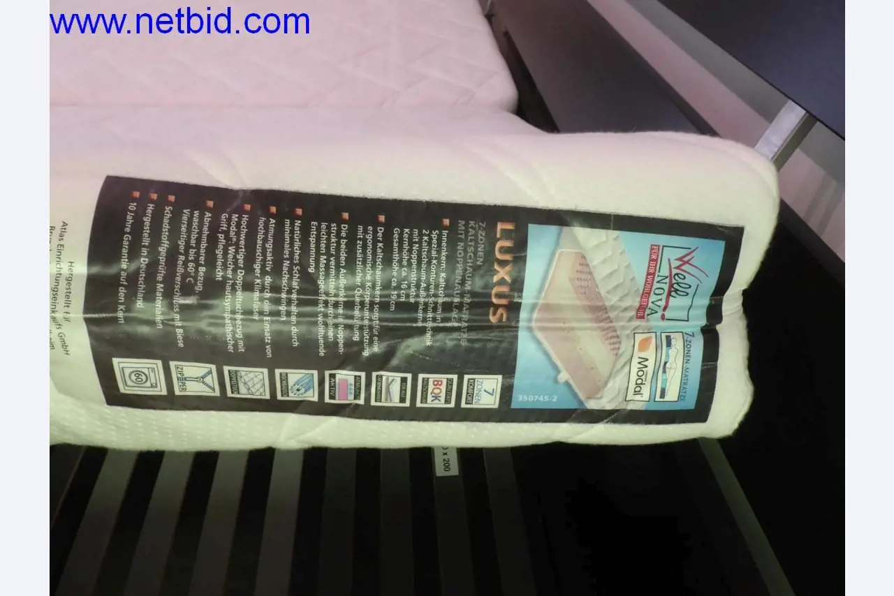 Maszyny budowlane, pojazdy, sprzęt biurowy, kontenery biurowe-4