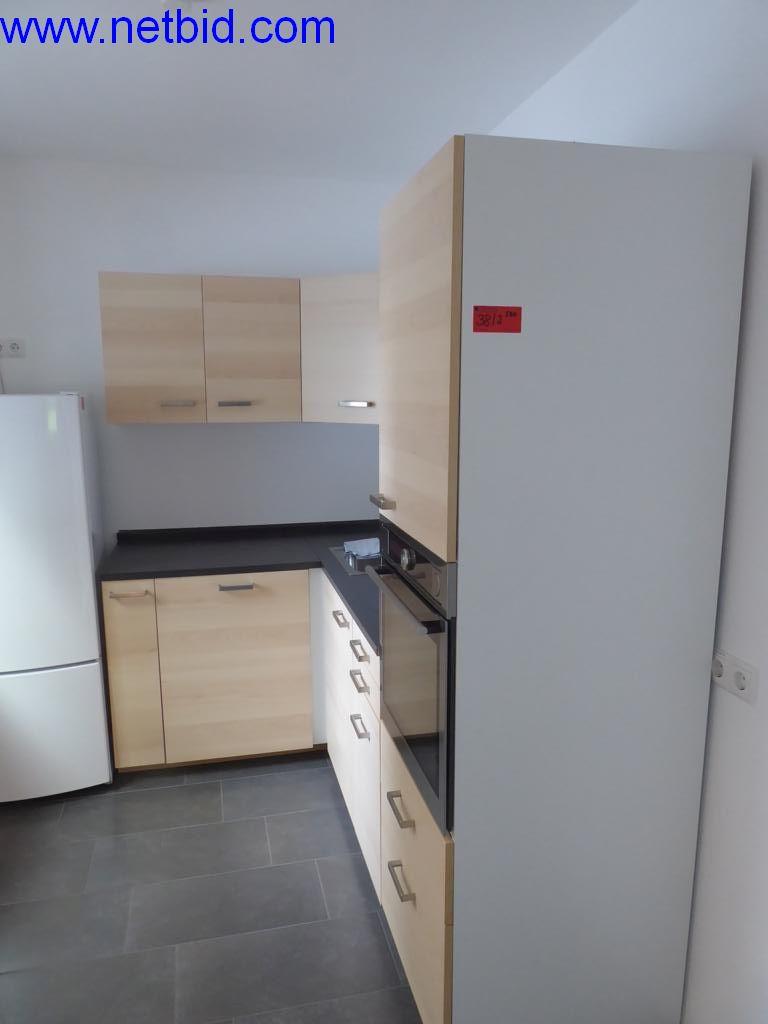 Stavební stroje, vozidla, kancelářské vybavení, kancelářské kontejnery-1