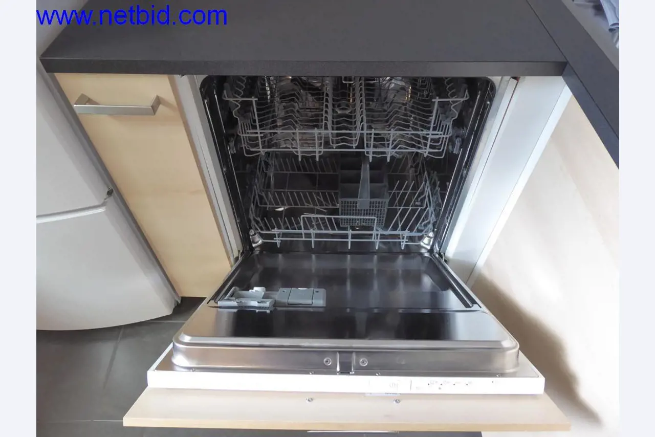 Construction machinery, vehicles, office equipment, office containers-4