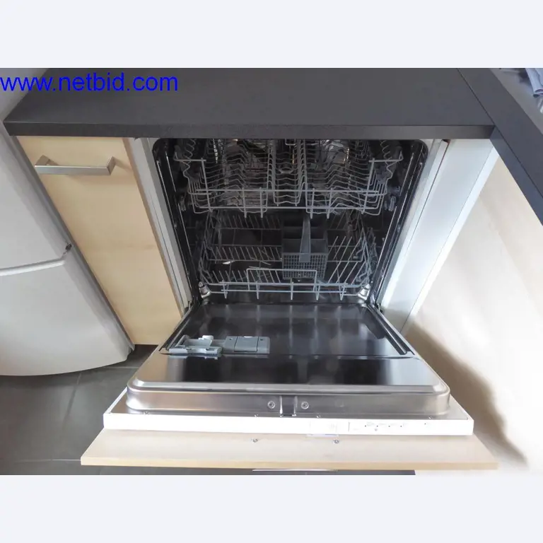 Construction machinery, vehicles, office equipment, office containers-4