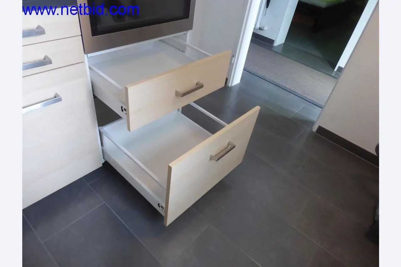 Construction machinery, vehicles, office equipment, office containers-7