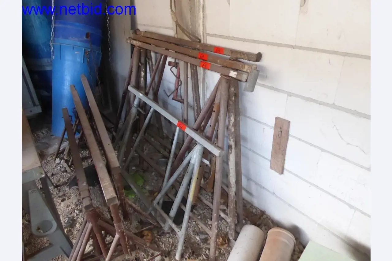 Maszyny budowlane, pojazdy, sprzęt biurowy, kontenery biurowe-1