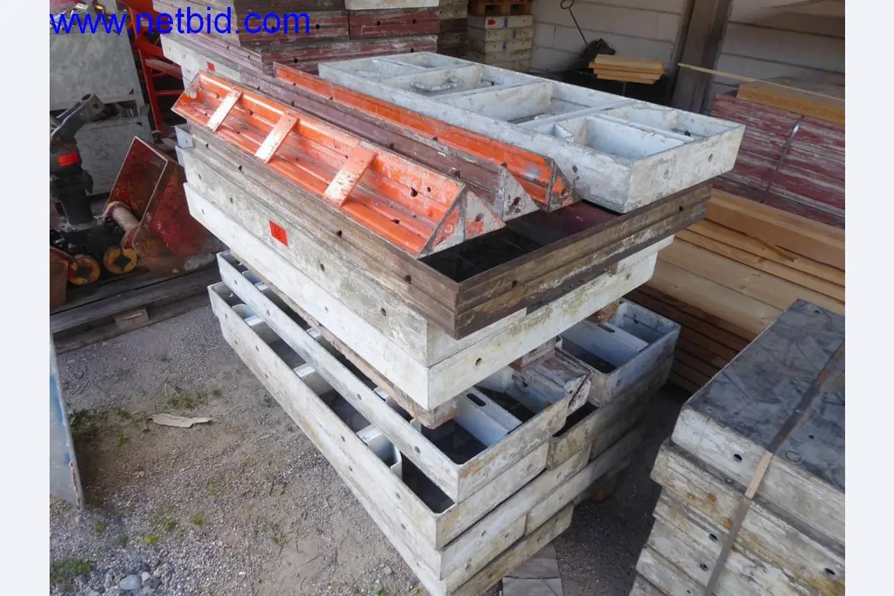 Baumaschinen, Fahrzeuge, Büroausstattung, Bürocontainer-12