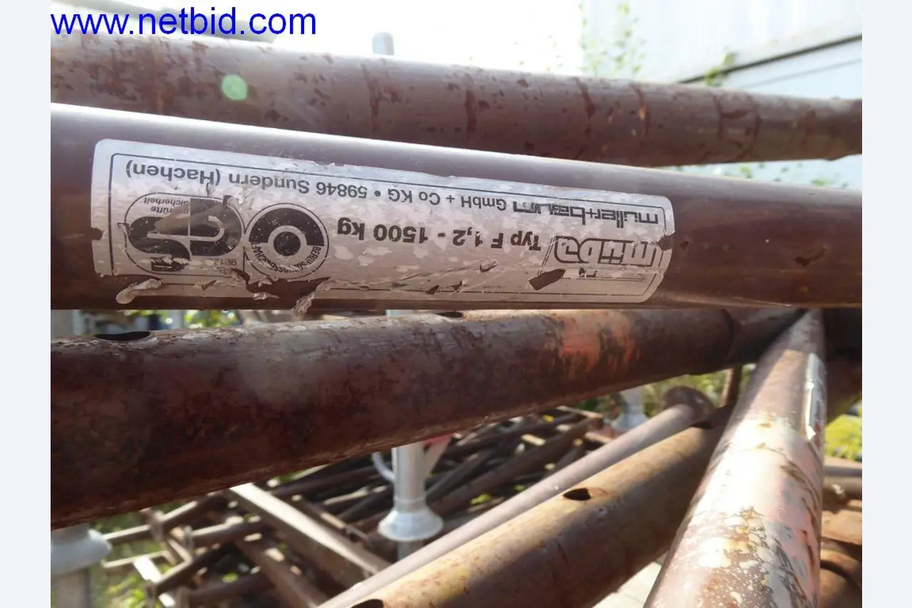 Stavební stroje, vozidla, kancelářské vybavení, kancelářské kontejnery-2