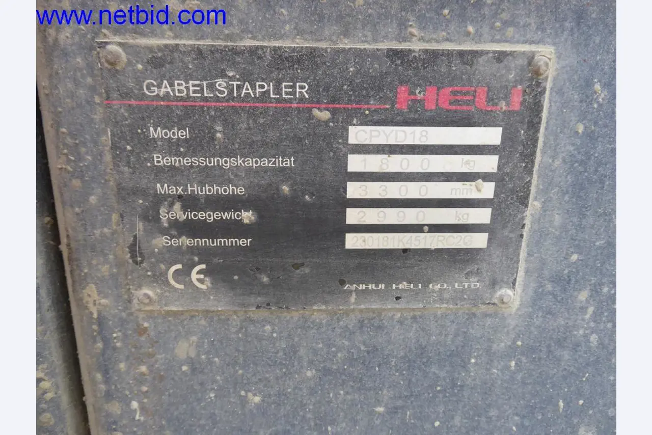 Bouwmachines, voertuigen, kantooruitrusting, kantoorcontainers-5