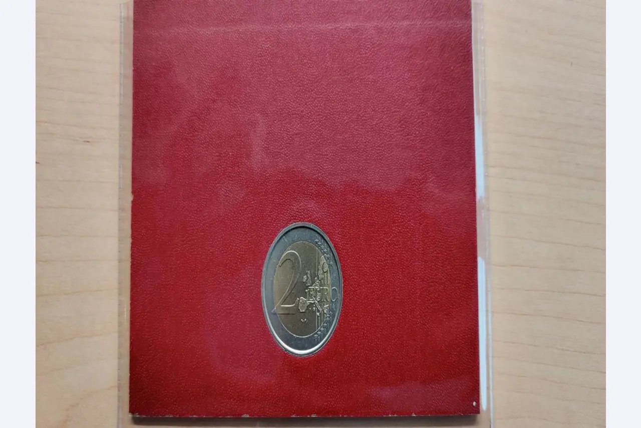 Colección de monedas y medallas-4
