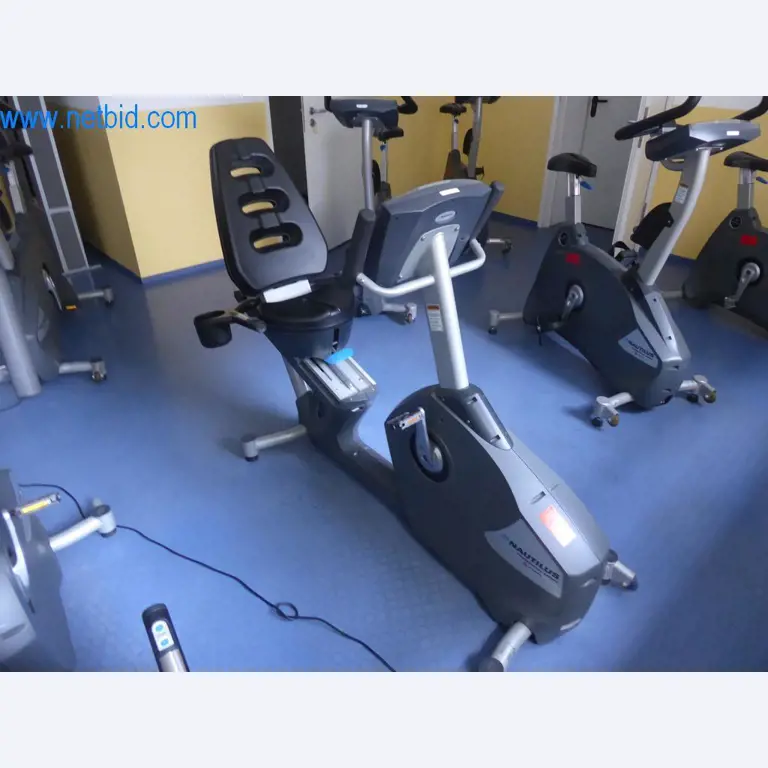 Equipos e instalaciones de fitness-1