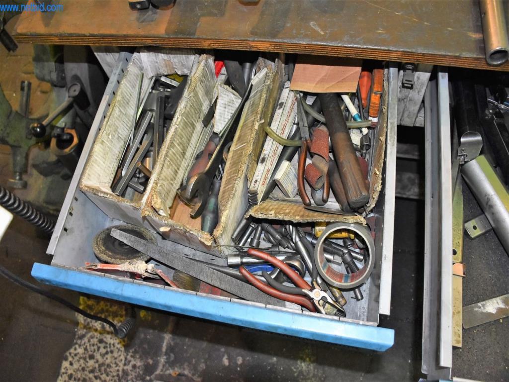 Máquinas para trabalhar metais-17