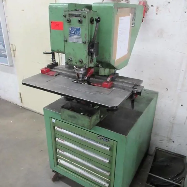 Hydraulic hole punch Muhr & Bender KL350