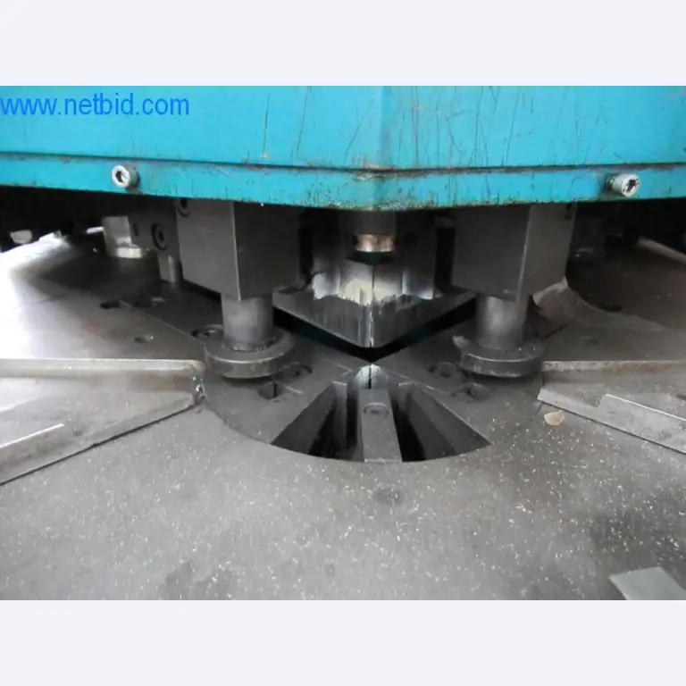 Máquinas del sector de la construcción metálica y la metalurgia-3