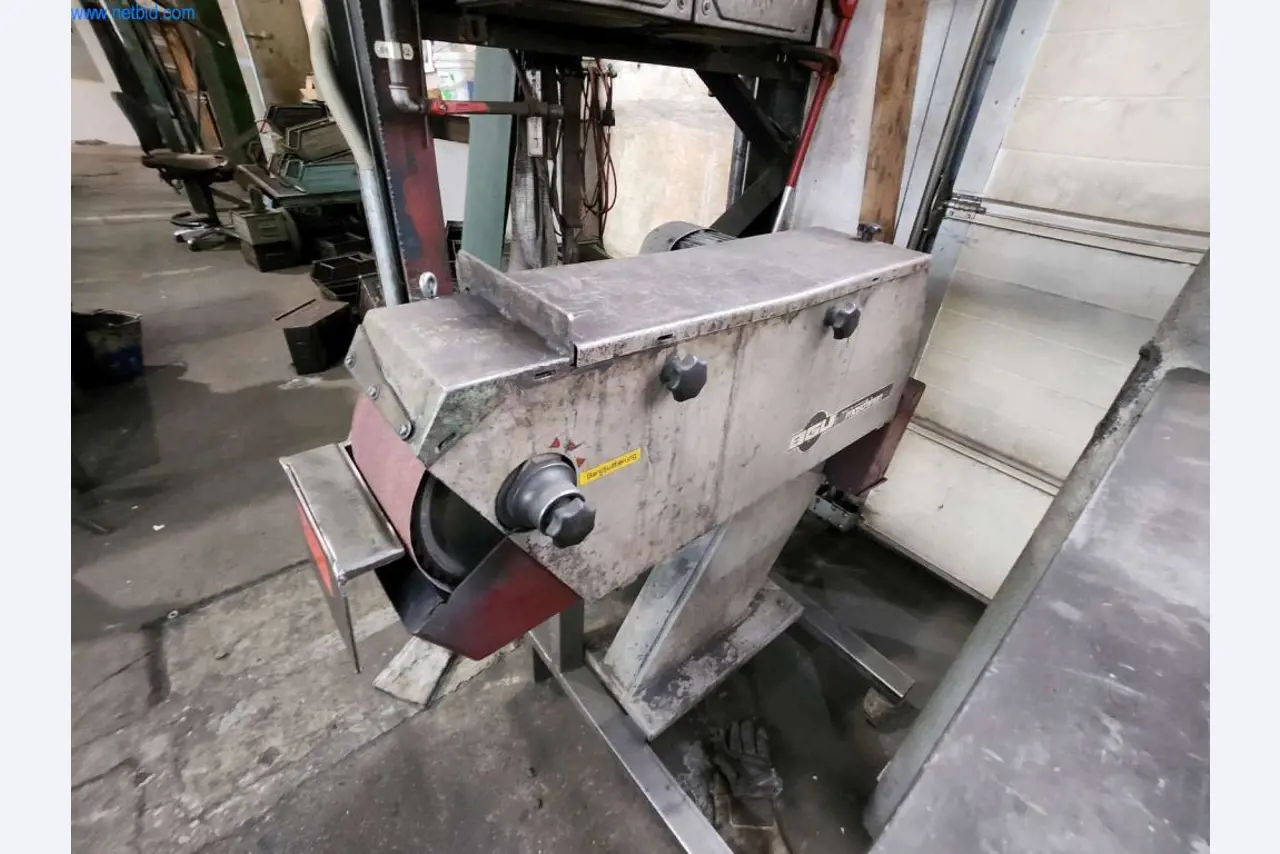 Provozní a obchodní vybavení-2