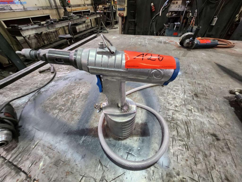 Betriebs- und Geschäftsaussattung-1