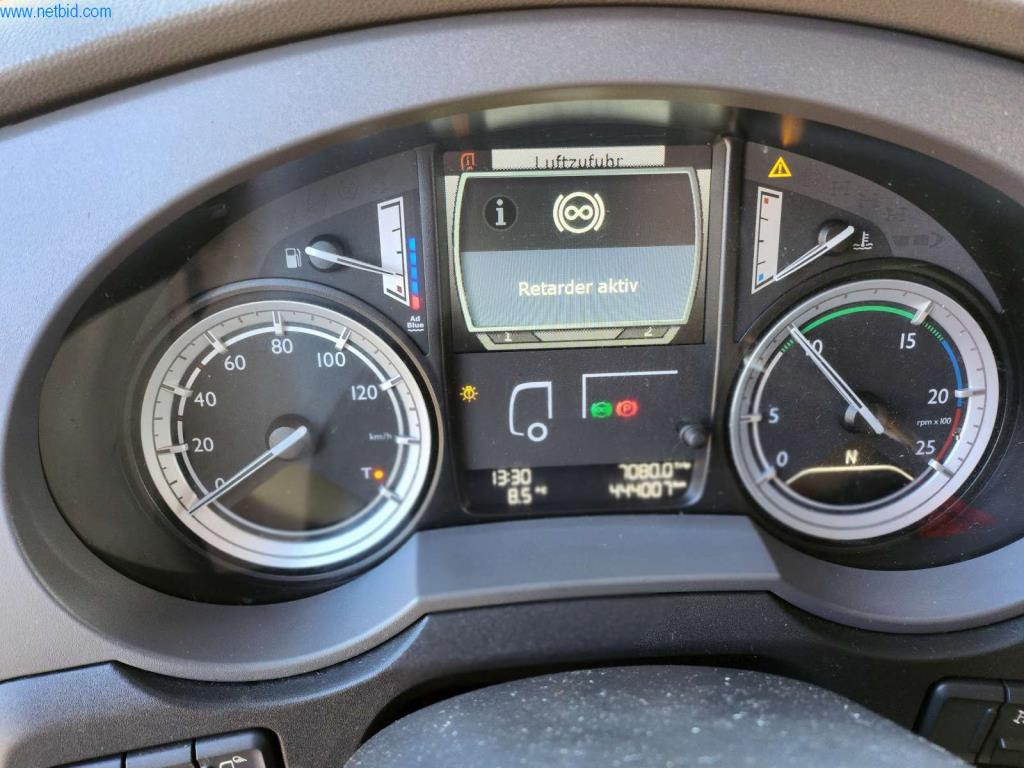 Equipos operativos y comerciales-25