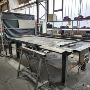 Welding table