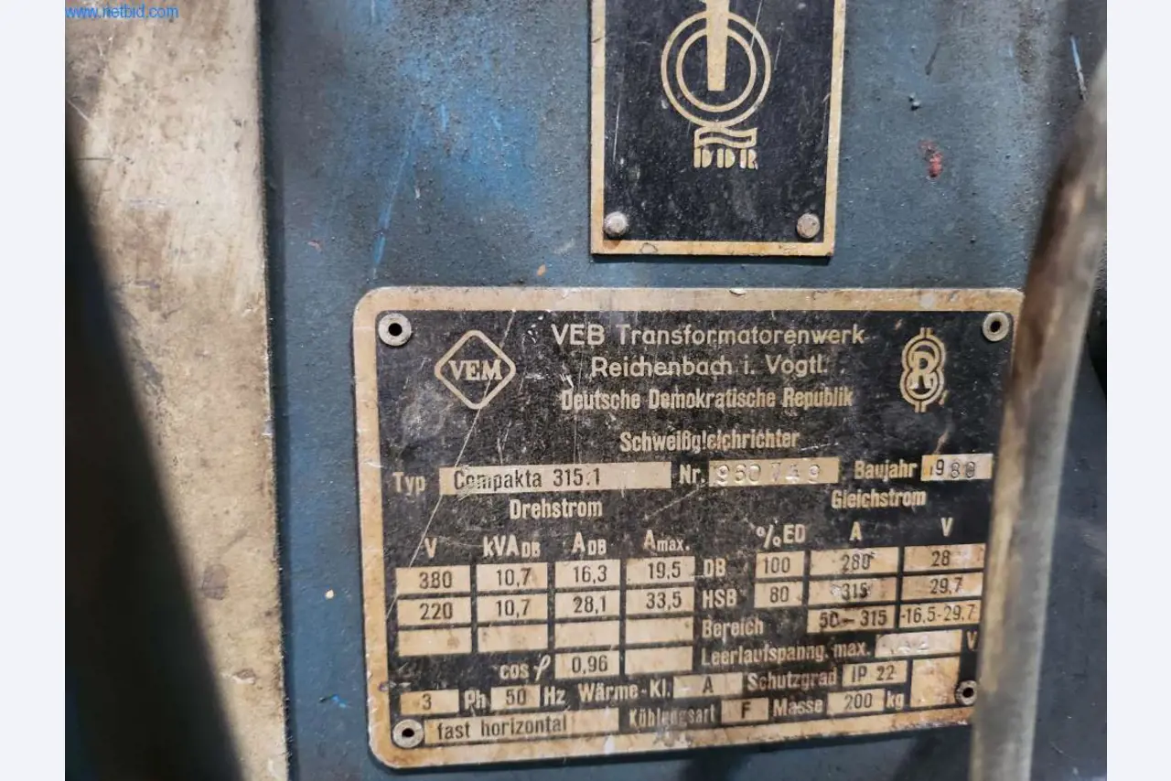 Equipos operativos y comerciales-3