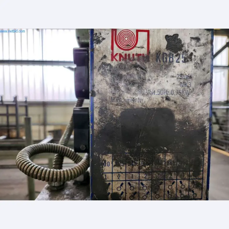 Provozní a obchodní vybavení-3