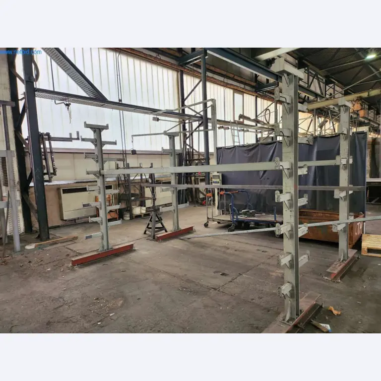 Provozní a obchodní vybavení-1