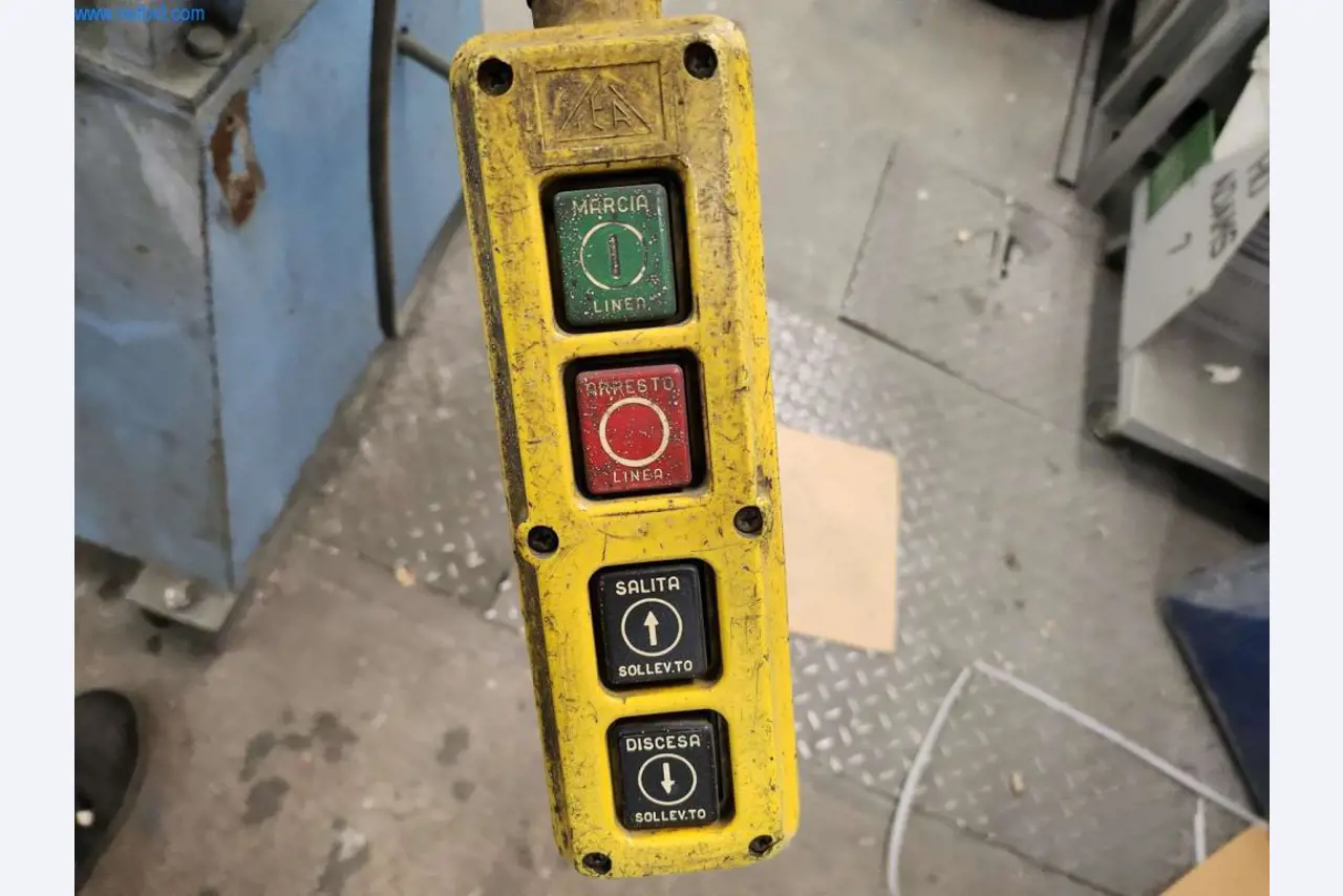 Equipamento operacional e comercial-4