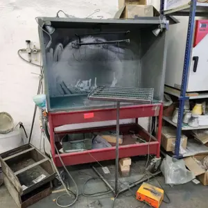 Blast cabinet