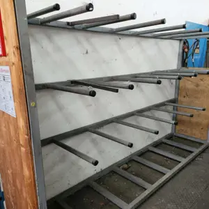 Stanchion lagerframe