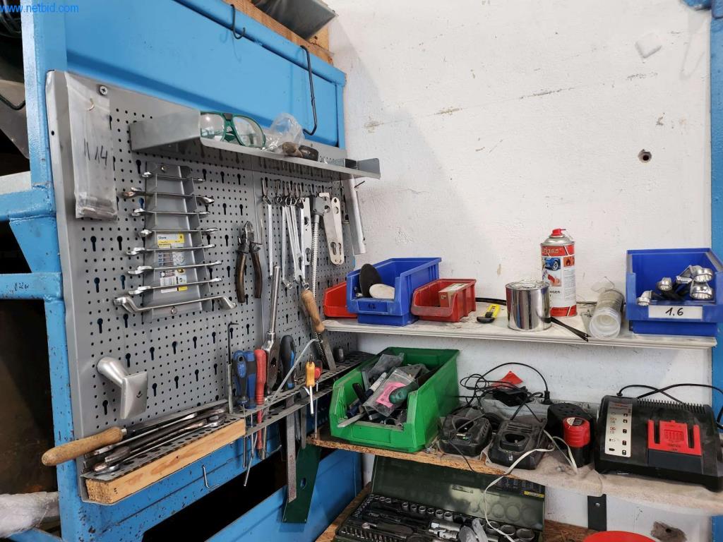 Provozní a obchodní vybavení-5