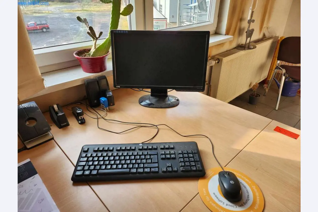 Provozní a obchodní vybavení-1