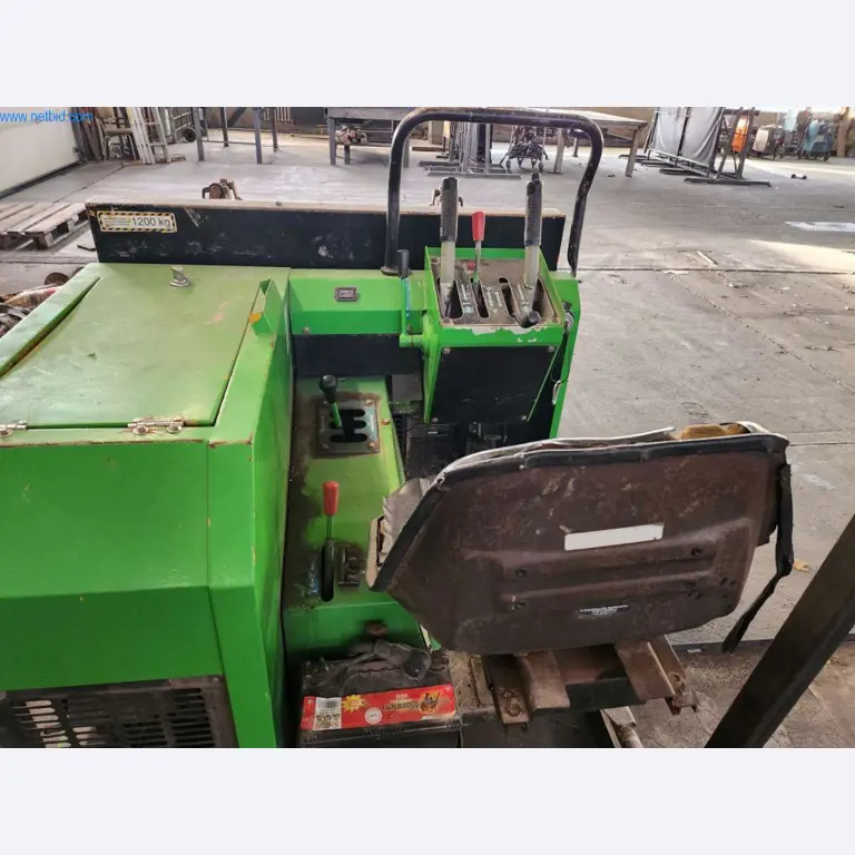 Equipamento operacional e comercial-5
