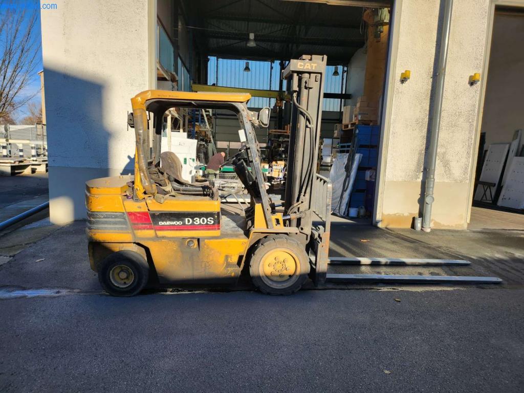 Equipamento operacional e comercial-2