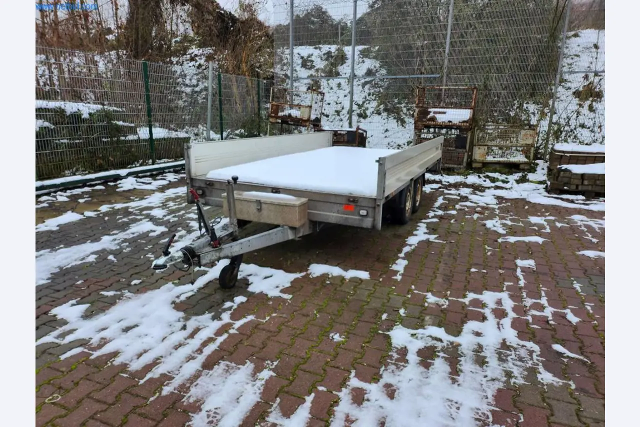 Provozní a obchodní vybavení-1
