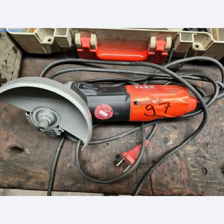 Provozní a obchodní vybavení-1