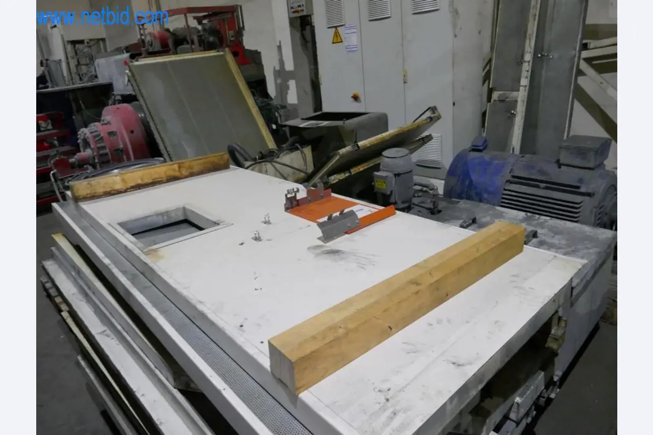 Máquinas para trabalhar metais/conformação a frio-17