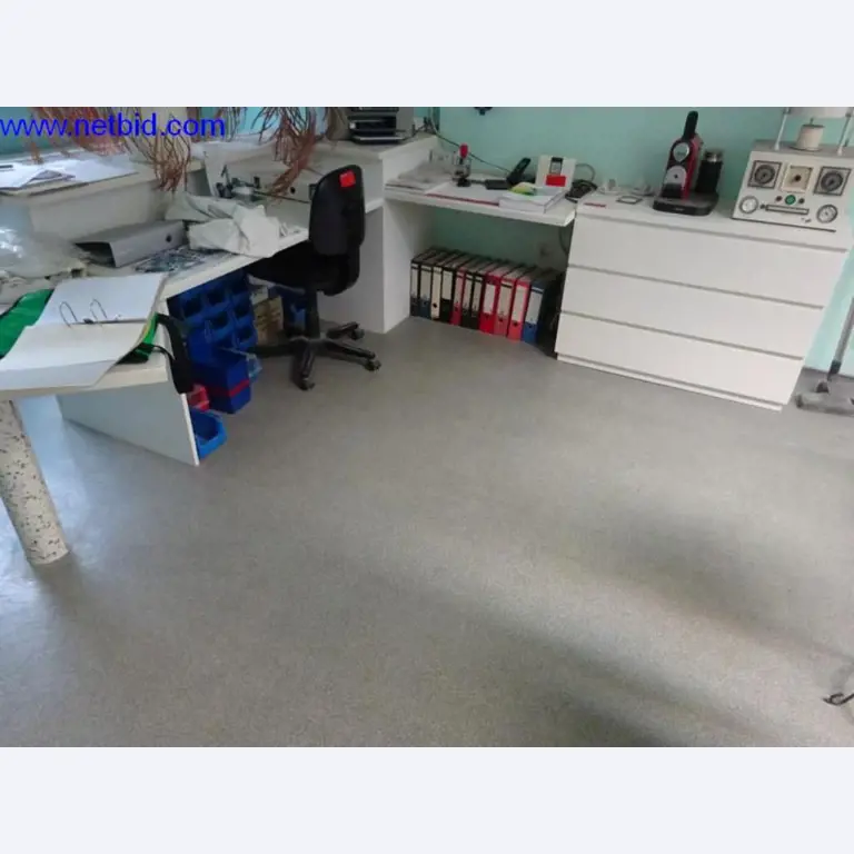 Laboratorní vybavení-1
