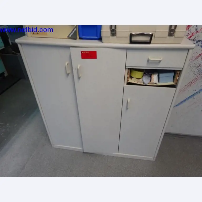 Laboratorní vybavení-1