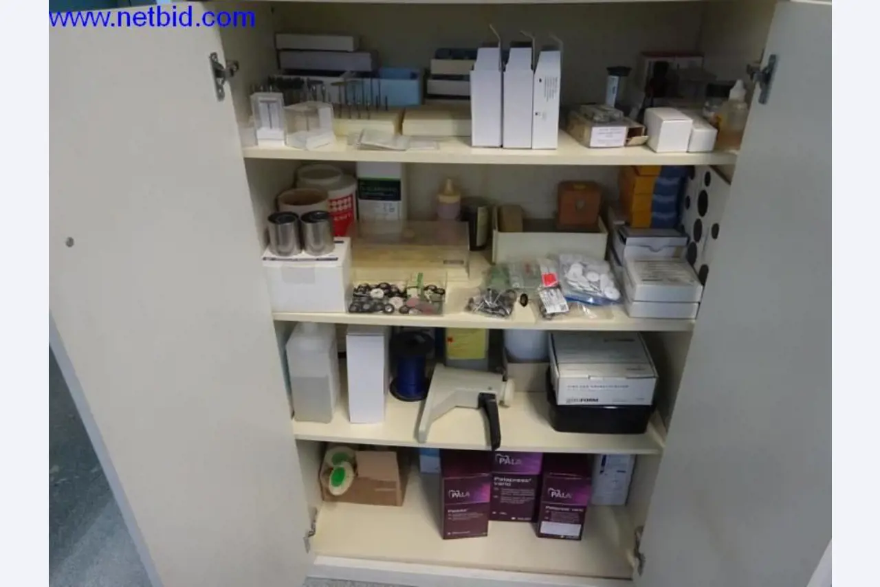 Laboratorní vybavení-2