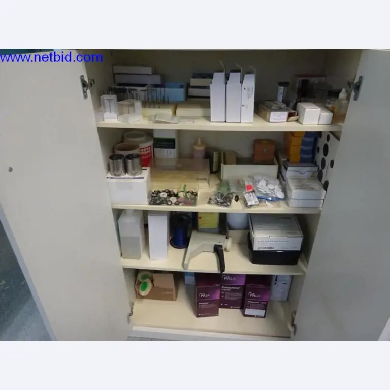 Laboratorní vybavení-2