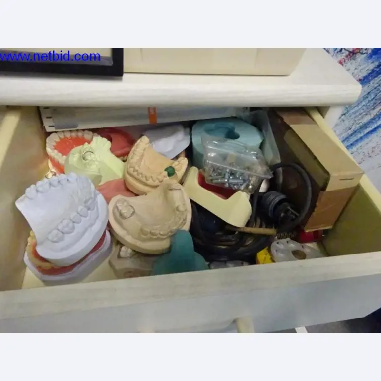 Laboratorní vybavení-4