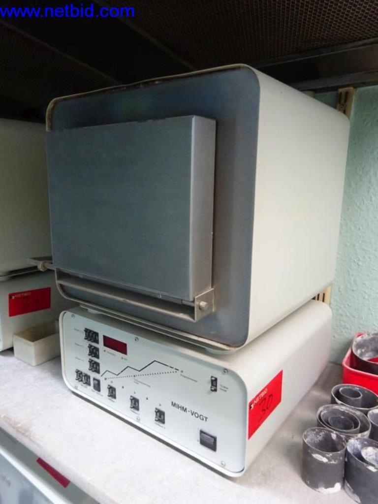 Laboratory equipment-1