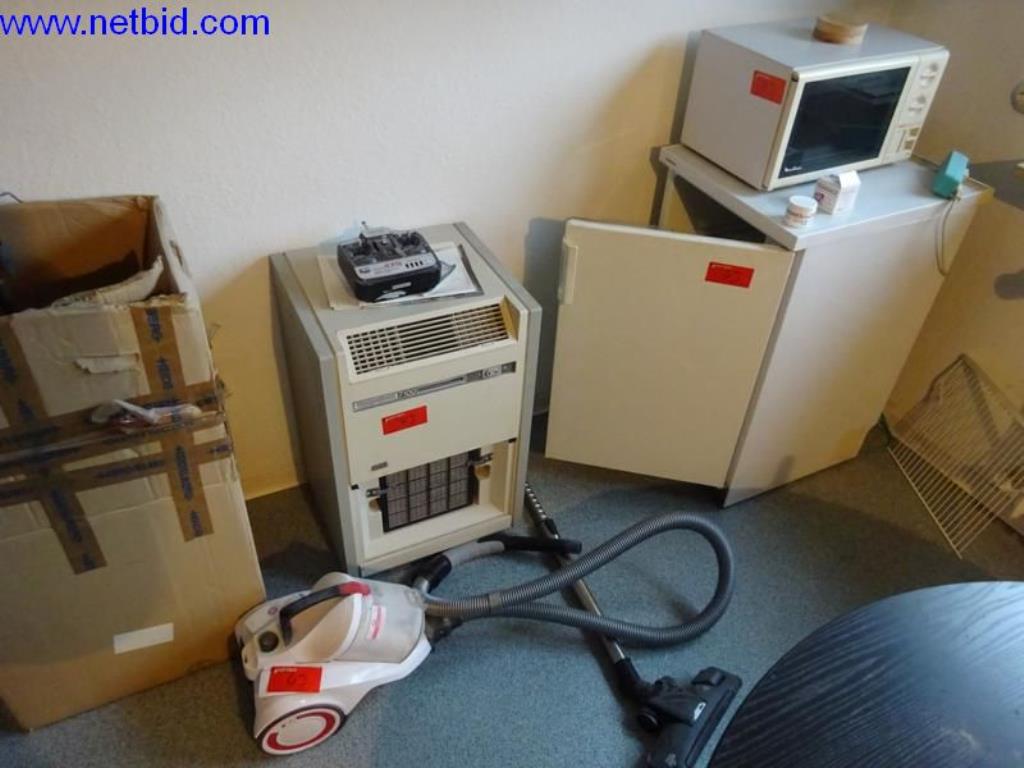 Laboratory equipment-1