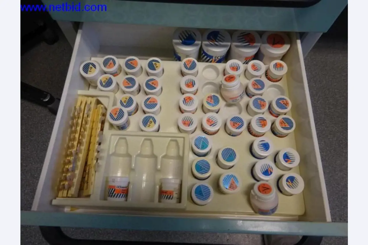 Laboratorní vybavení-23