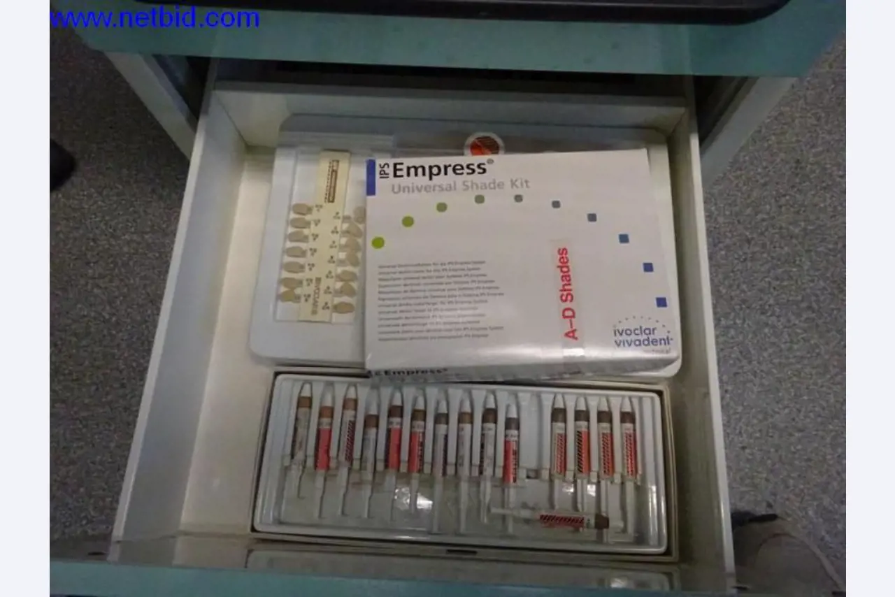 Laboratorní vybavení-3