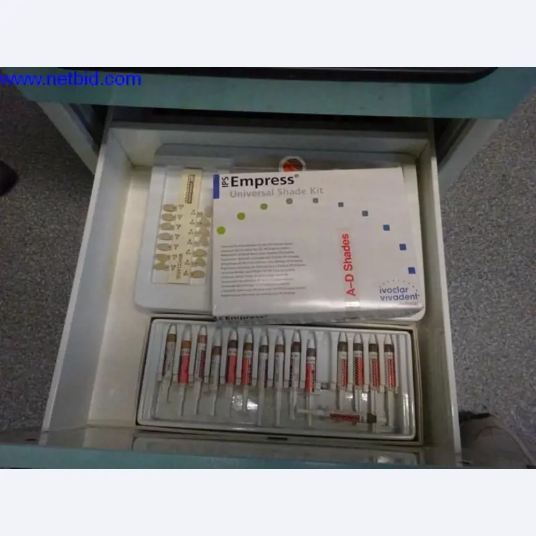 Laboratorní vybavení-3