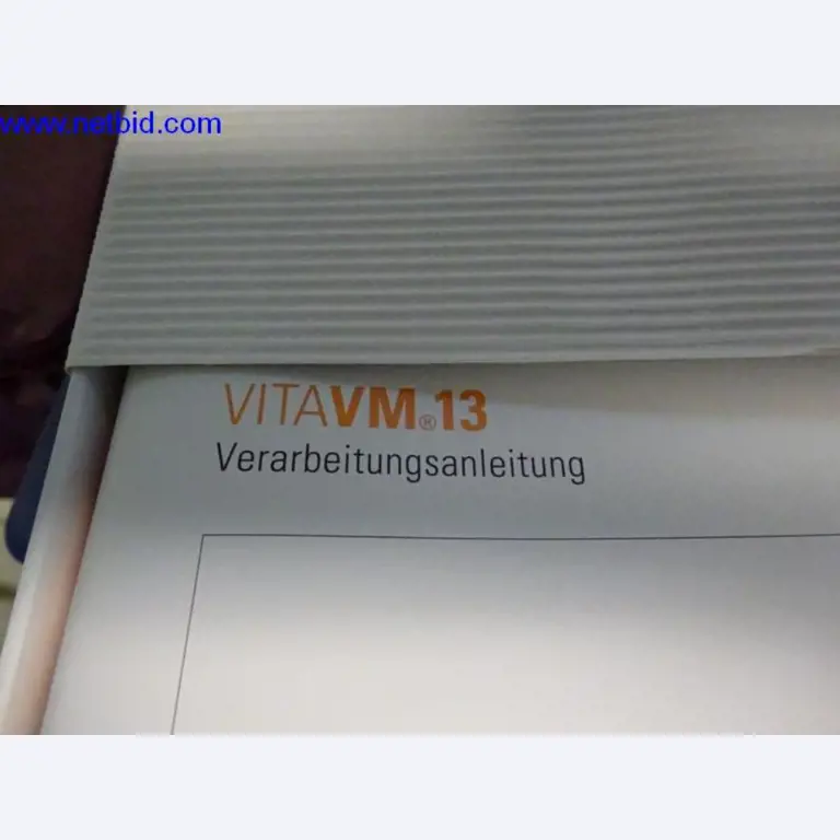 Laboratorní vybavení-8