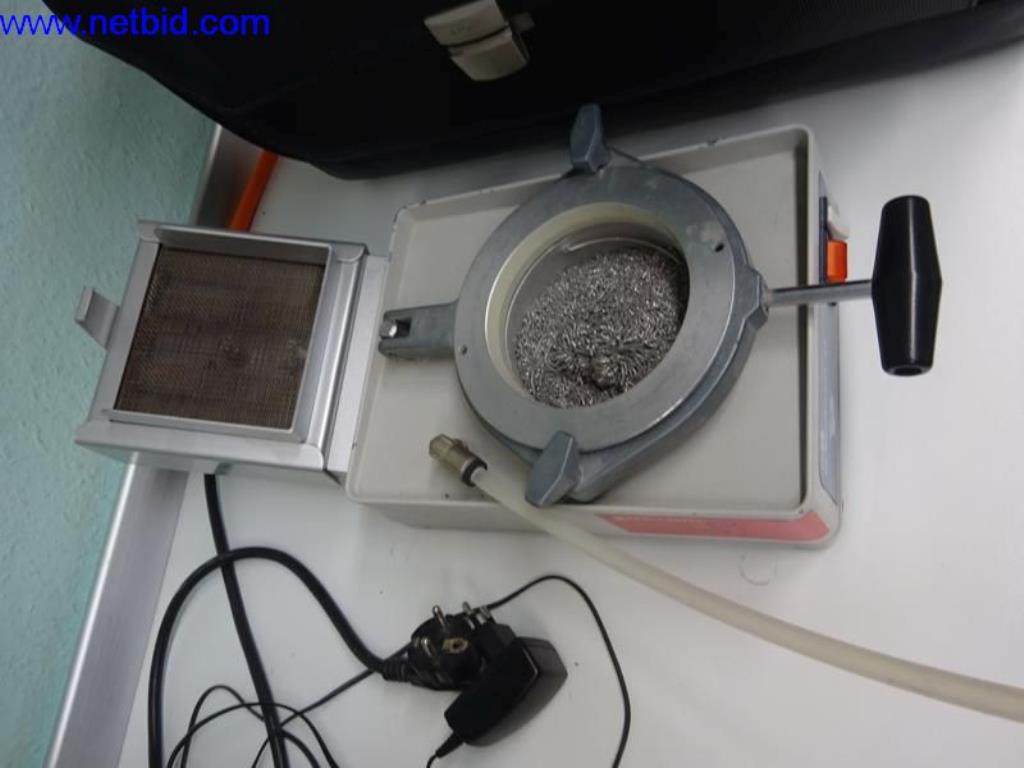 Laboratorní vybavení-1