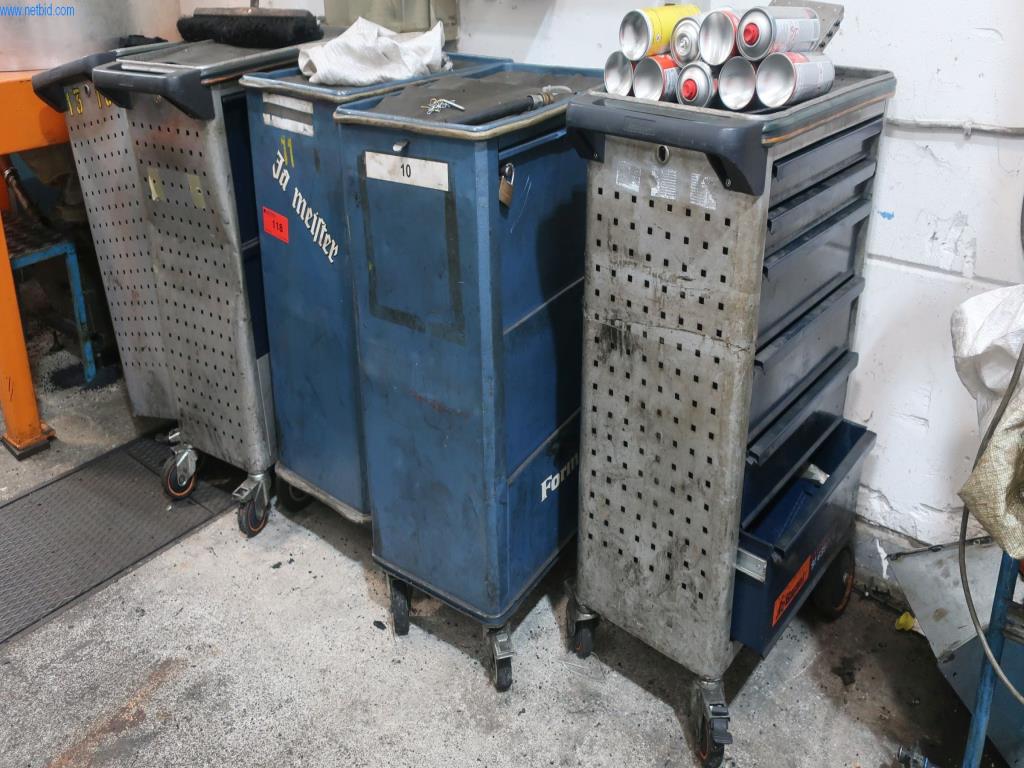 Máquinas y equipos técnicos en el ámbito del moldeo por inyección de plásticos (1600 - 23000 kN)-1