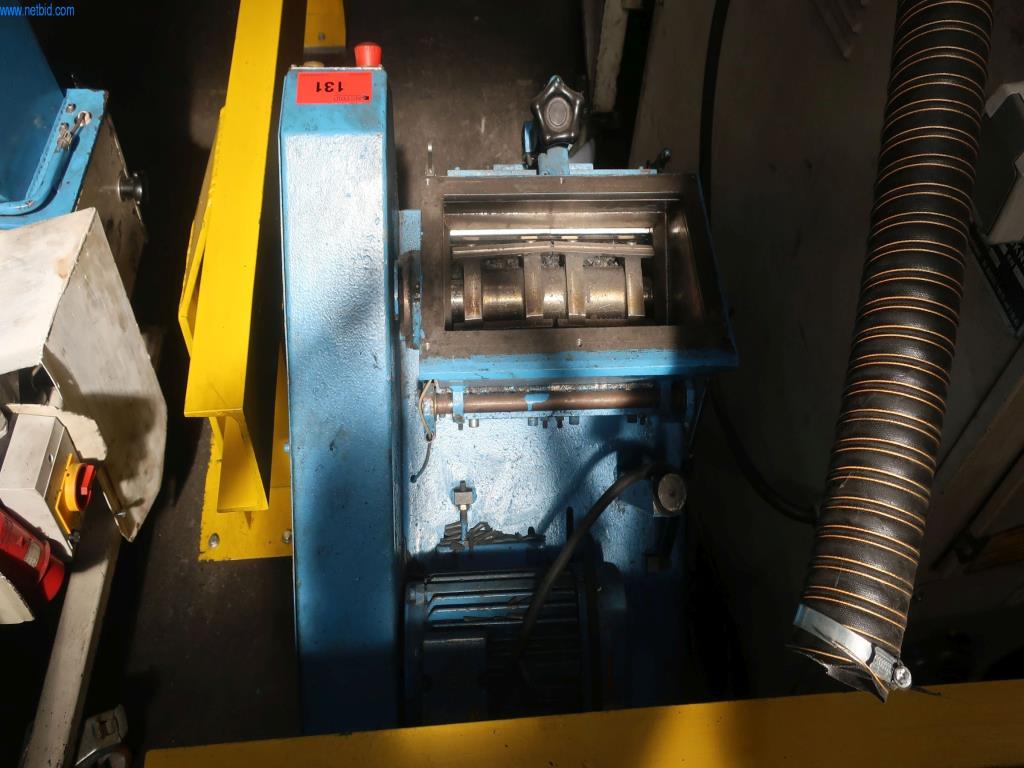 Máquinas y equipos técnicos en el ámbito del moldeo por inyección de plásticos (1600 - 23000 kN)-2