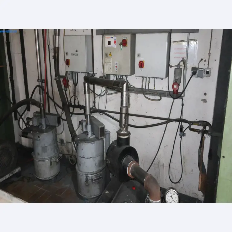 Máquinas y equipos técnicos en el ámbito del moldeo por inyección de plásticos (1600 - 23000 kN)-1