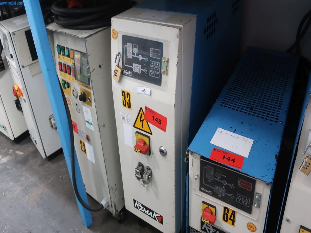 Stroji in tehnična oprema na področju brizganja plastike (1600 - 23000 kN)-1